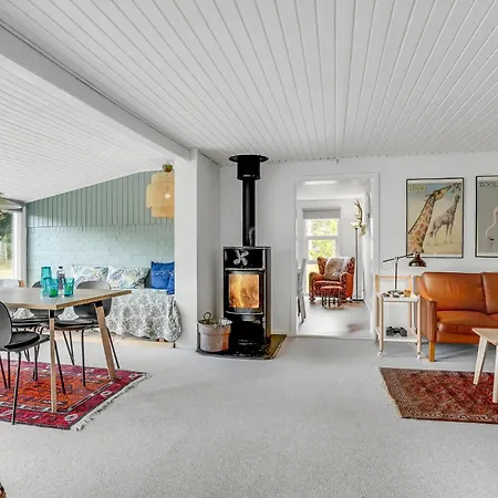 In With Wifi Σπίτι διακοπών